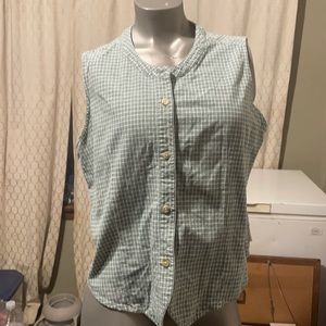Columbia  large woman green button up shirt